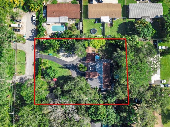 1760 NE 144th St, Miami FL 33181