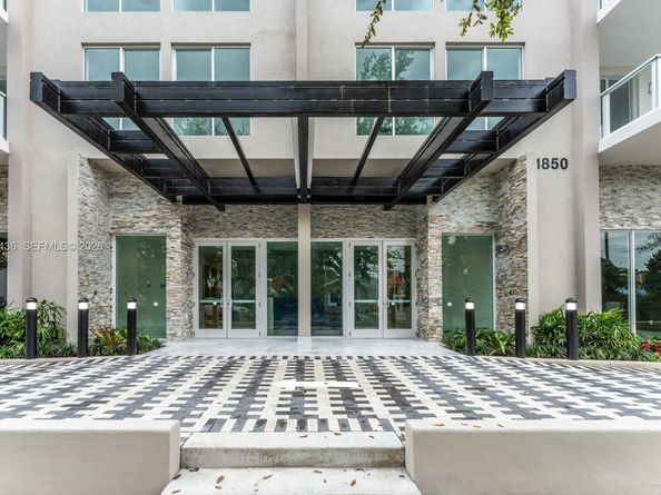 1850 Monroe St 409, Hollywood FL 33020