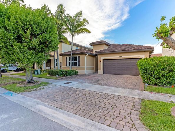 11833 SW 250th Ter, Homestead FL 33032