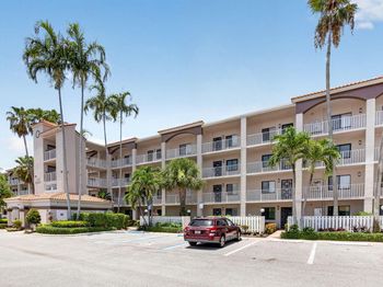 6241 Pointe Regal Circle