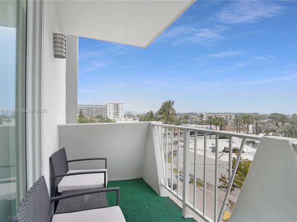 7133 Bay Dr 601, Miami Beach FL 33141