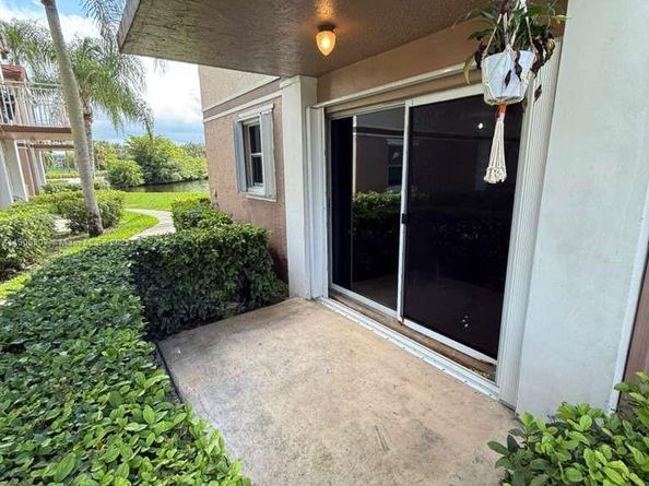 11250 SW 13th St 104, Pembroke Pines FL 33025