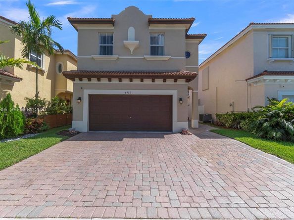 3920 NE 13th Dr, Homestead FL 33033