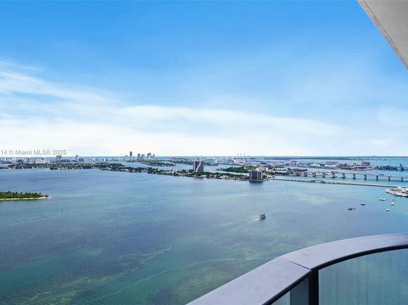 700 NE 24th 3404, Miami FL 33137