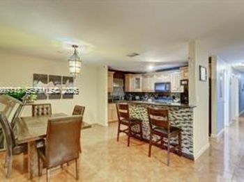 621 S 24th Ave