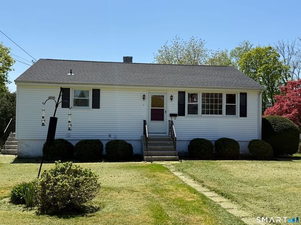 3 Island Heights Circle, Stamford CT 06902