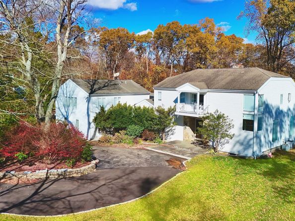 106A Comstock Hill Avenue, Norwalk CT 06850