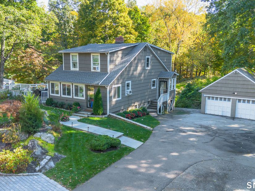 753 Den Road, Stamford CT 06903