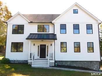 60 Mohegan Road