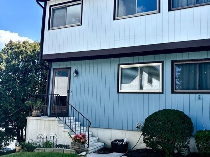27 Crows Nest Lane 17A, Danbury CT 06810