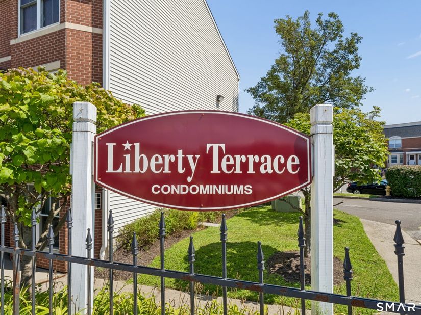 10 Liberty Street C3, Danbury CT 06810