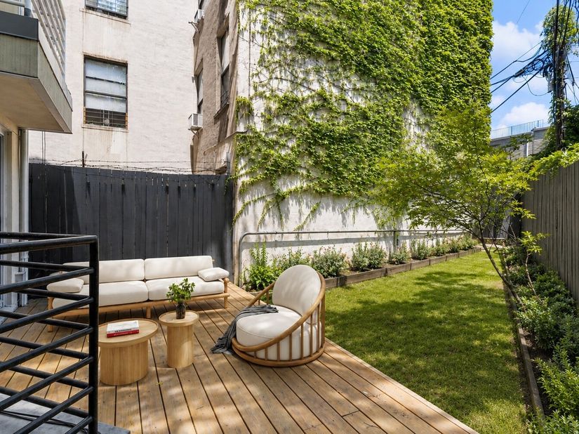 395 South 2nd Street 1, Brooklyn NY 11211