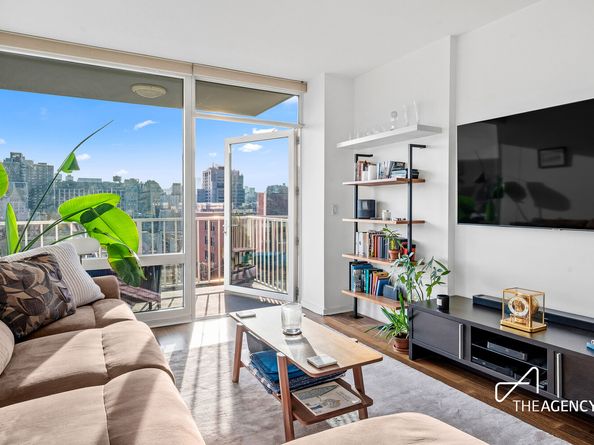 340 East 23rd Street 10A, New York NY 10010