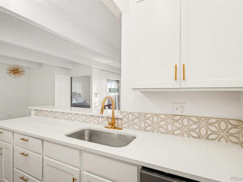 10650 E Tennessee Avenue 108, Aurora CO 80012