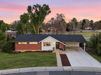 3148 E Maplewood Avenue