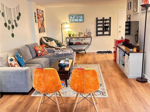 Undisclosed Address #7366633, Denver CO 80210