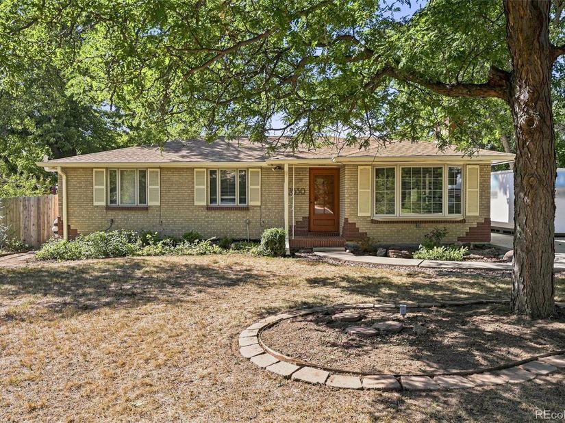 7630 W 24th Avenue, Lakewood CO 80214