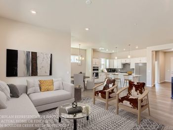 823 W 129th Place