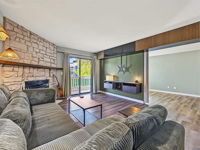 8335 Fairmount Drive 8104, Denver CO 80247