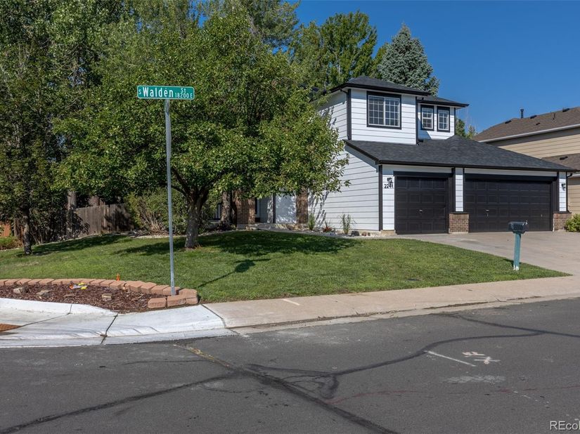2241 S Walden Street, Aurora CO 80013