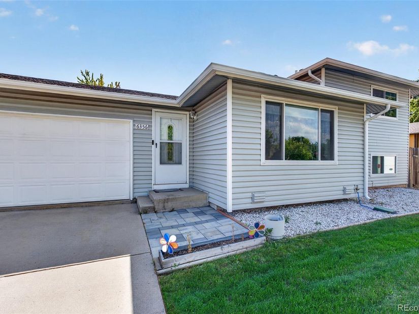 6356 W 66th Avenue, Arvada CO 80003