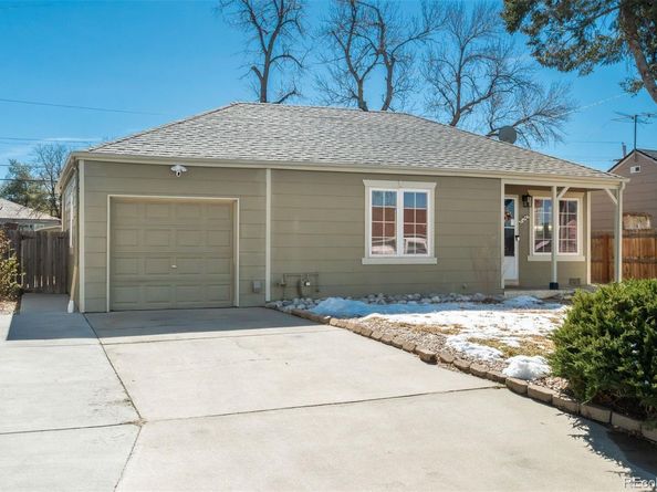 820 Newark Street, Aurora CO 80010