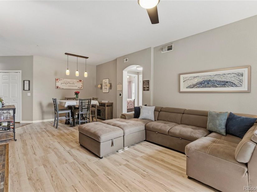 1691 W Canal Circle 1117, Littleton CO 80120