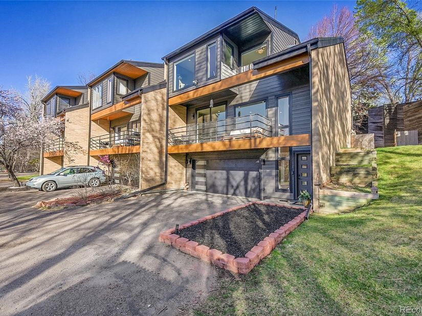 620 Crescent Lane, Lakewood CO 80214
