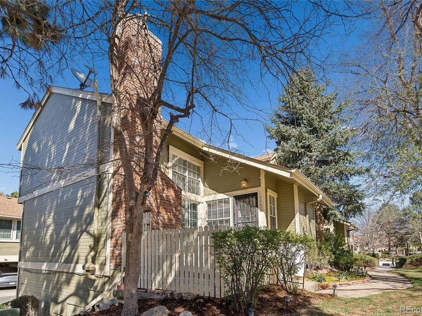 2003 S Helena Street D, Aurora CO 80013