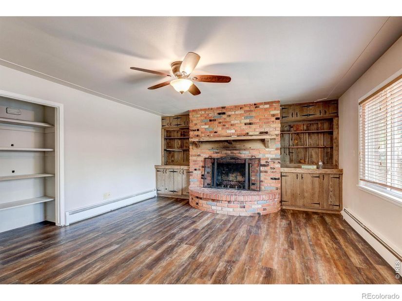 1827 Collyer Street, Longmont CO 80501