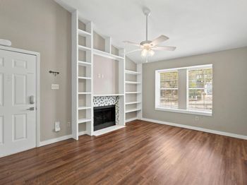 1411 Gracy Farms LN