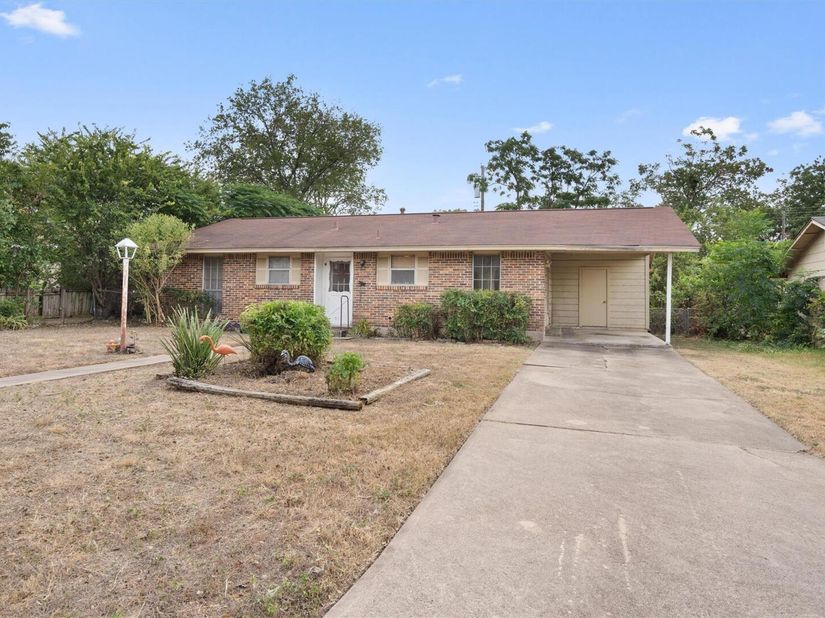 201 Cinderella DR, Austin TX 78752