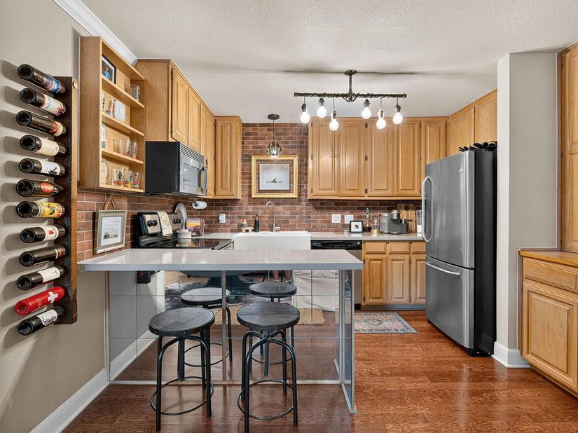 2500 Steck Ave 4, Austin TX 78757