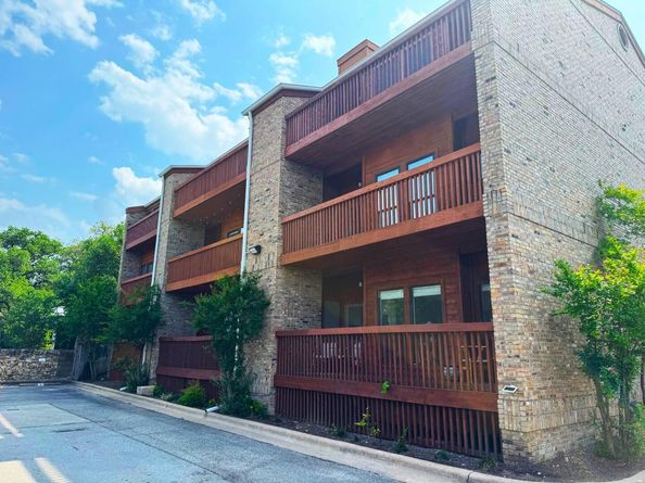 1406 Windsor RD 305, Austin TX 78703