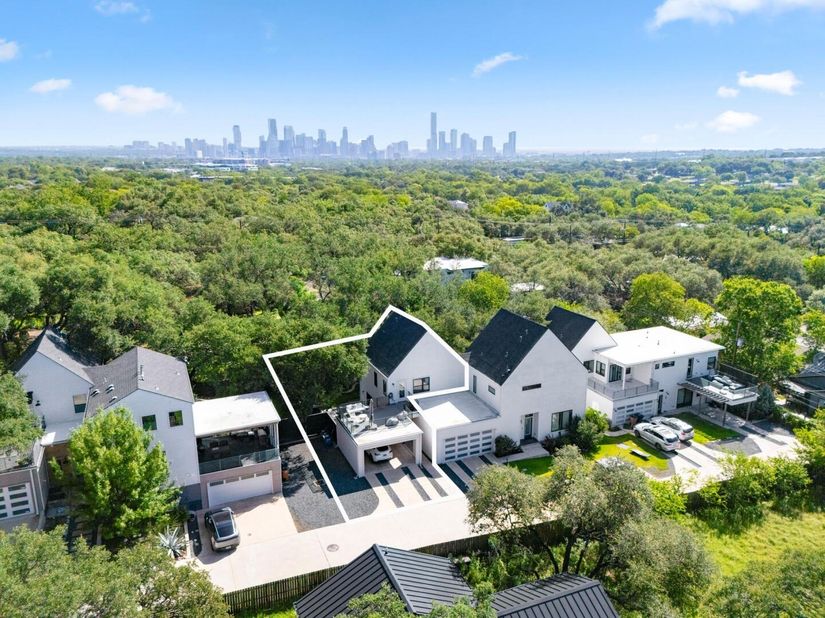 3115 Clawson RD 301, Austin TX 78704