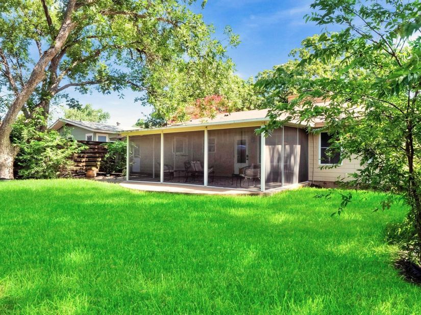 1405 Briarcliff BLVD, Austin TX 78723