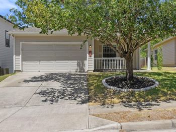 2002 Charlotte Estates DR