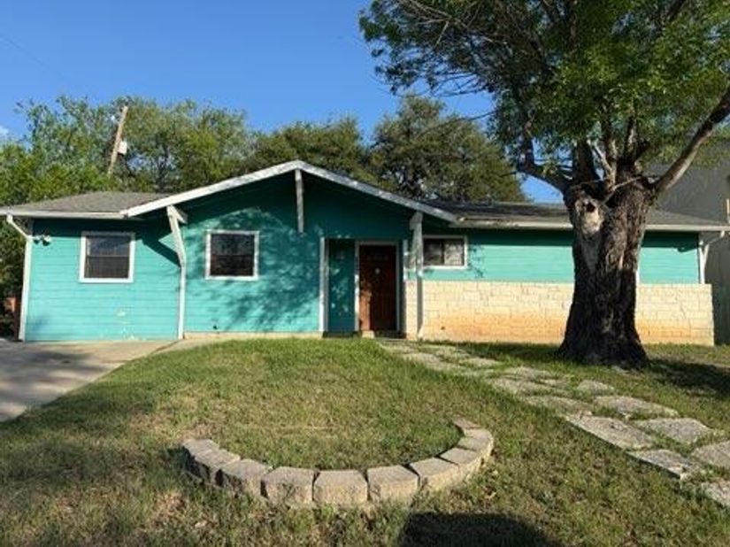 5609 Gloucester LN, Austin TX 78723