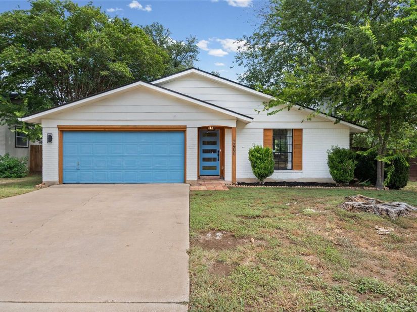 2400 Broken Oak DR, Austin TX 78745