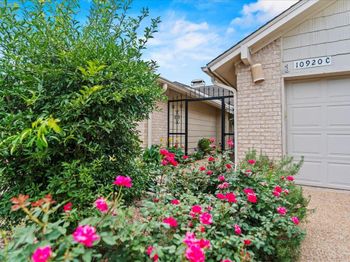 10920 Crown Colony DR