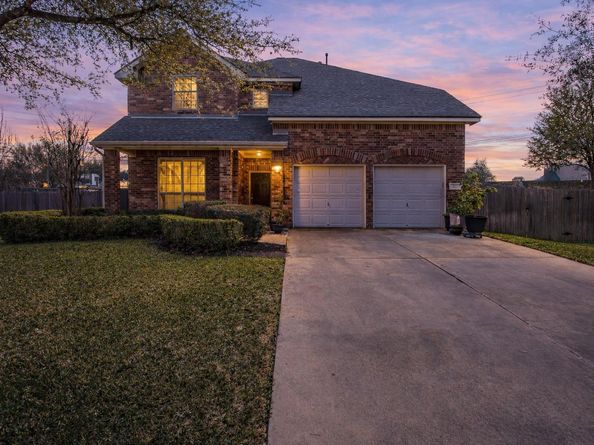2215 Heritage Well LN, Pflugerville TX 78660