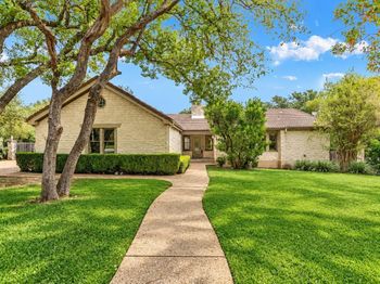 104 Indian Bend DR