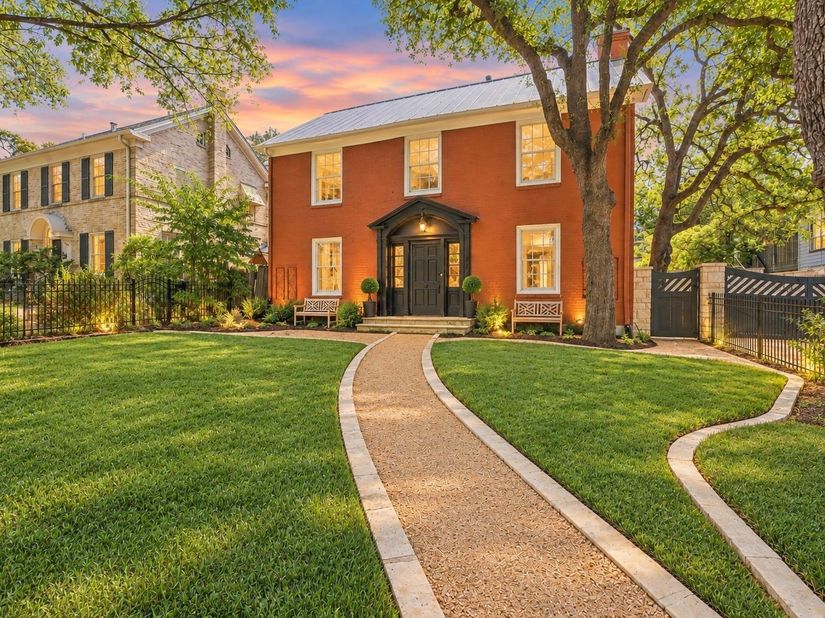 1407 Hartford RD, Austin TX 78703