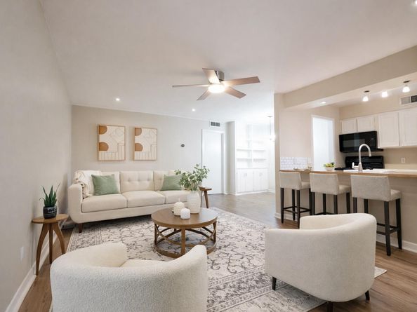 1240 Barton Hills Dr 111, Austin TX 78704