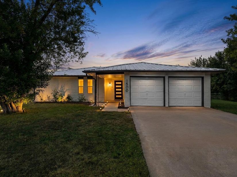 1500 Wildflower DR, Round Rock TX 78664