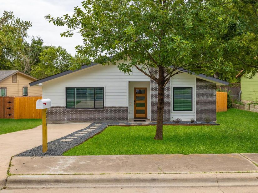 5919 Idlewood CV, Austin TX 78745