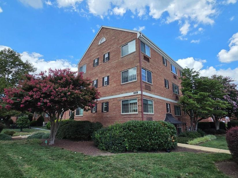 820 S Washington Street 227, Alexandria VA 22314