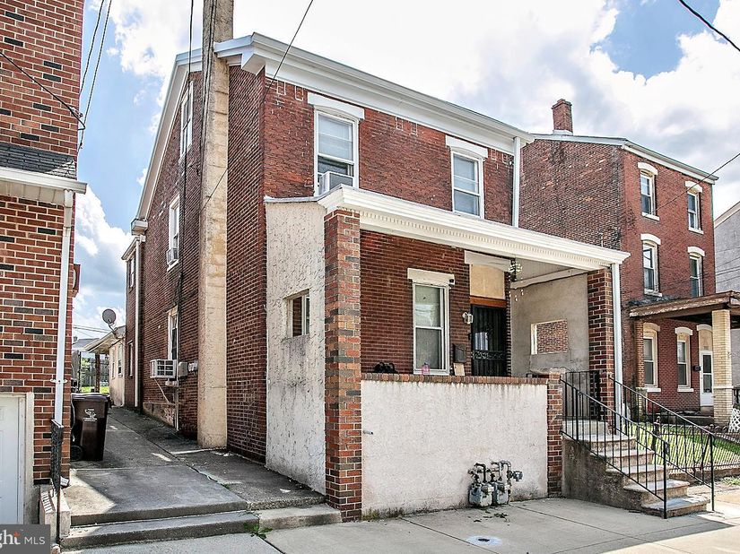 116 Fourth, Bridgeport PA 19405