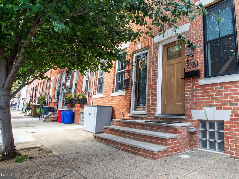 2351 E Hagert Street, Philadelphia PA 19125