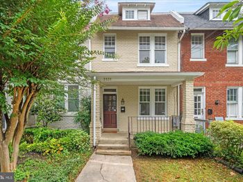 3538 T Street NW